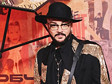 Филипп Киркоров рассказал о восстановлении после падения на сцене: «Шрамы украшают мужчину» — видео Super