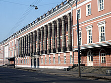 Столичные власти продадут Екатерининский дворец