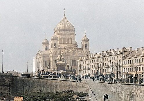 Что не так с местом, где построили Храм Христа Спасителя