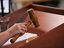 Суд отстранил от должности нотариуса, обвиняемого по делу об имуществе актера Баталова