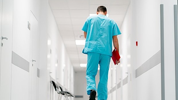 Мужчина увеличил пенис и попал в больницу с закупоркой сосудов