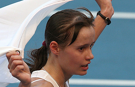 Елена Лашманова стала чемпионкой России по спортивной ходьбе