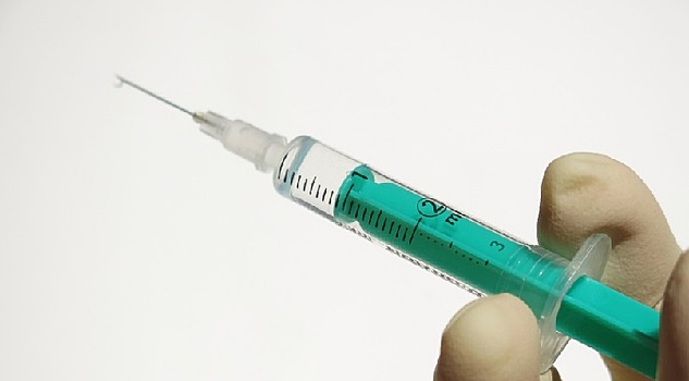 В Шахтах более 2000 жителей ждут свою очередь на вакцинацию от коронавируса