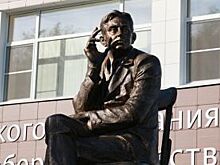 Сюрприз с чердака. Дочь Рождественского подарит музею отца его телевизор