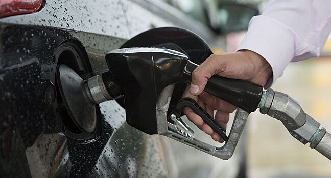 АЗС будут наказаны. Что делать, если вам залили некачественны бензин?