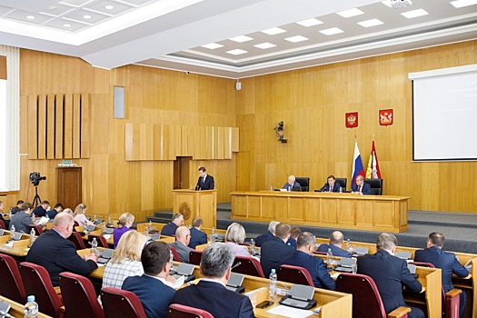 Депутаты Воронежской облдумы приняли в первом чтении ряд законопроектов