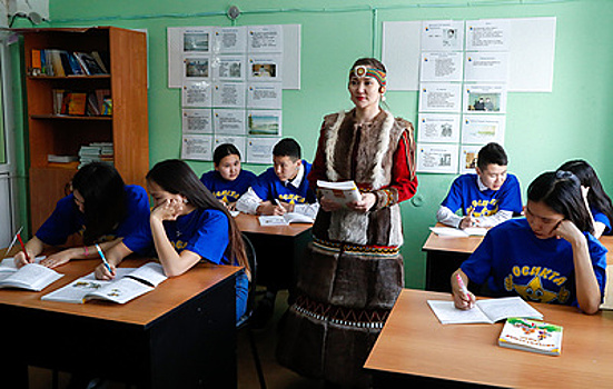 В Якутии разработают учебники по родному языку и литературе для 5-9-х классов