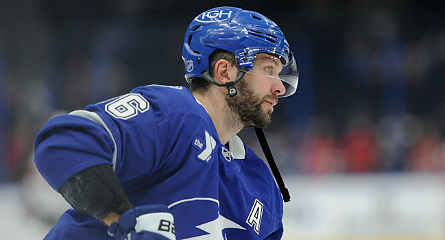 Кучеров набрал очки в 9-м матче подряд – 0+3 против «Рейнджерс». У Никиты 32 балла в 23 играх сезона НХЛ