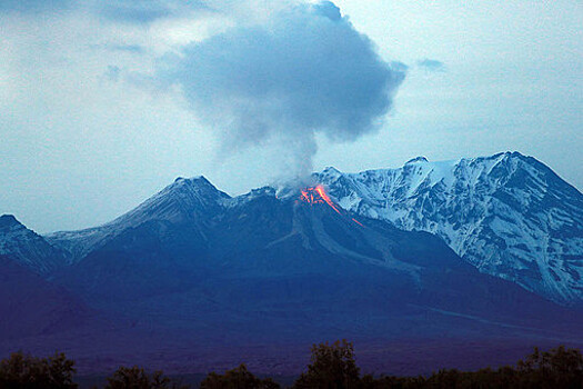 ДВО РАН: вулкан Шивелуч готовится к мощнейшему извержению, жерло разогрето
