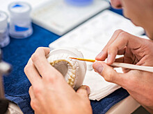 Зубные протезы предложили сделать бесплатными для ветеранов