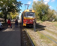 В Уфе 6-летний мальчик едва не угодил под трамвай