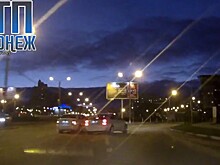 В Воронеже сбивший ребёнка на тротуаре водитель уходил от столкновения с другим авто