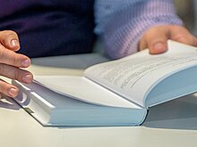 «Бесы», «Лавр», «Баудолино». Изучаем книжную полку директора библиотеки имени Ф.М. Достоевского