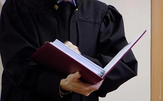 Сбросил пенсионера с пятого этажа: жителя Усть-Катава будут судить за убийство