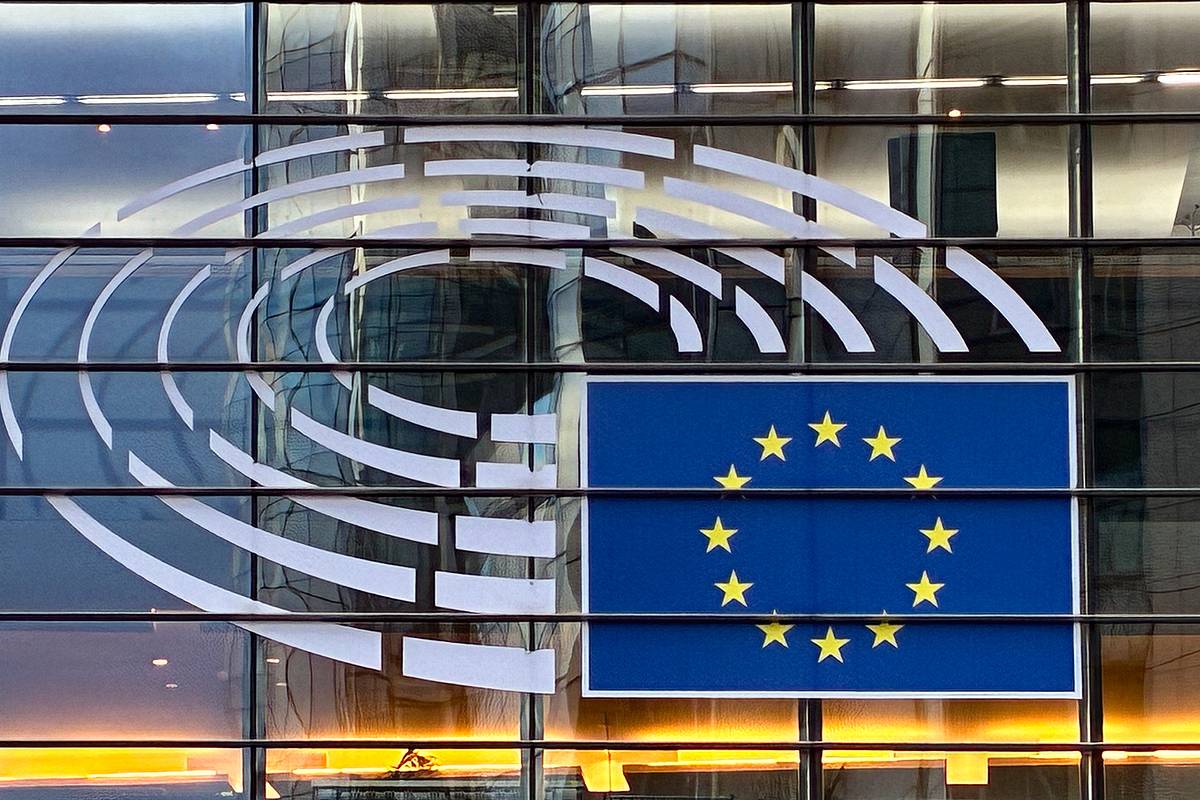 Лавров сравнил вступление Украины в НАТО и ЕС