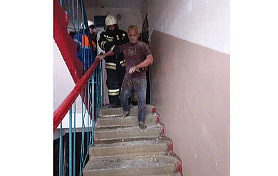 В Волгоградской области спасли человека из-под завалов дома