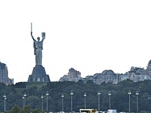 Что происходит в мире сегодня: Китай осуждает США, в Киеве несут цветы Булгакову