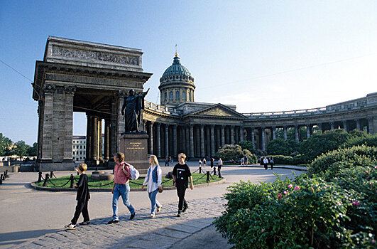 Туристы назвали самый романтичный город России