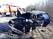 Автомобиля всмятку. Опубликованы фото с места страшного ДТП под Нижним Новгородом