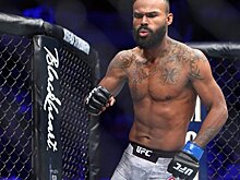 У бойца UFC попытались угнать автомобиль: спортсмен успел вовремя среагировать