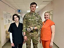 Свердловские врачи вернули в строй военного медика, тяжело раненного на СВО