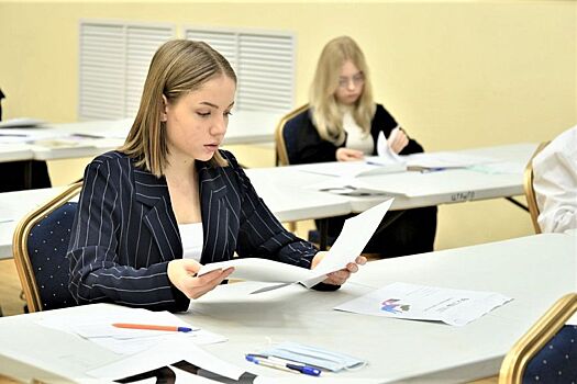 Власти Кубани выплатят 100 тыс. рублей поступившим в вузы школьникам-отличникам по ЕГЭ