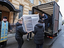Петербургские храмы отправили церковную утварь храмам Мариуполя