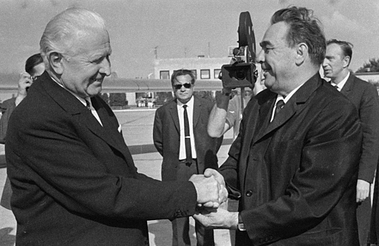 Какие вожди коммунистических стран Восточной Европы до этого были врагами СССР