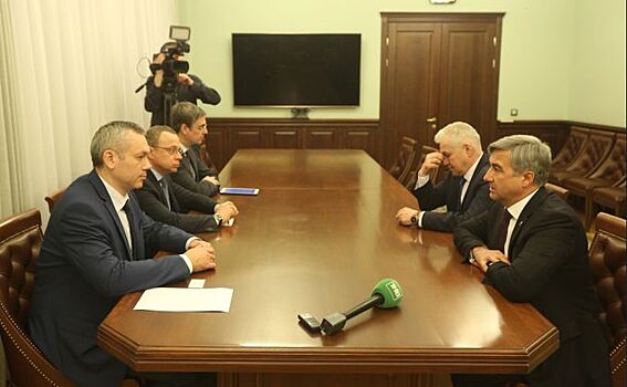 Андрей Травников провел рабочую встречу с заместителем премьер-министра Татарстана