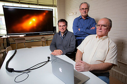 Ученые наблюдают редкий случай наличия двойного ядра в галактике Кокон