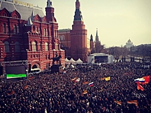 Футболисты «Зенита» возложили цветы у станции петербургского метро, где произошёл взрыв