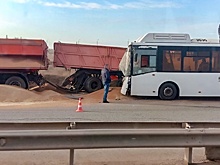 В ДТП с автобусом и большегрузом в Крыму погибли пять человек