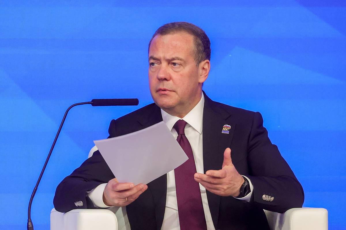 Медведев заявил, что Третья мировая война может начаться в любой момент