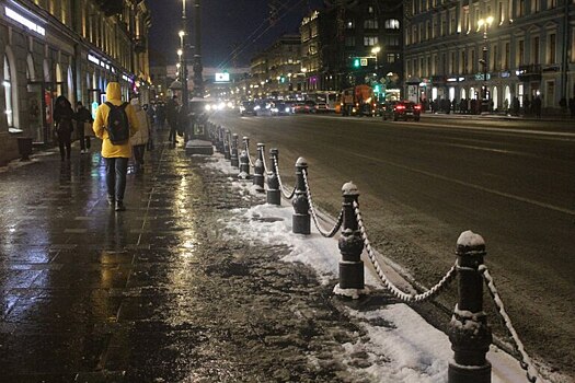 Транспорт в Новый год: петербуржцам рассказали, как будут работать автобусы