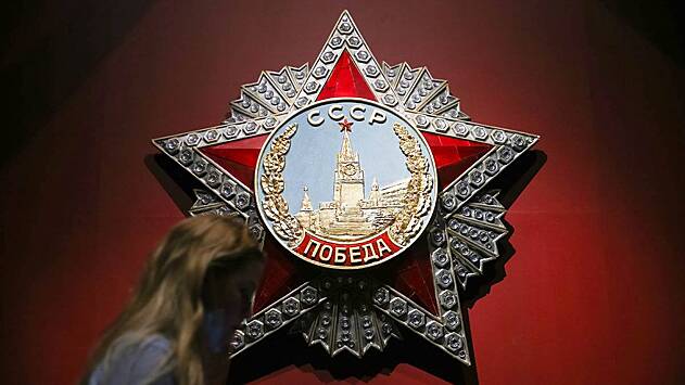 В Луганске открылась фотовыставка Музея Победы под открытым небом