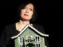 Гости Дома культуры «Гайдаровец» посмотрели спектакль «Розовое платье с зеленым пояском»