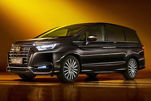 В России начались продажи минивэнов Honda Elysion по цене от 5,1 млн рублей