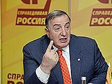 Академик не пускает банкира в депутатское кресло