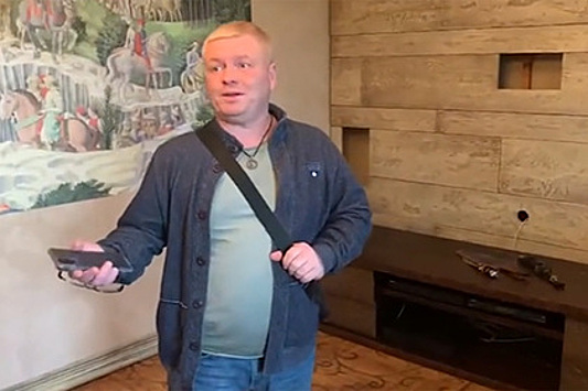 Друг актера Марьянова показал его разоренную квартиру