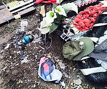 Вандалы разгромили могилы военных на кладбище Кубани