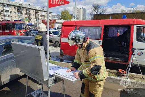 «АиФ»: таксист из Киргизии спас мужчину из огня во время пожара в Екатеринбурге