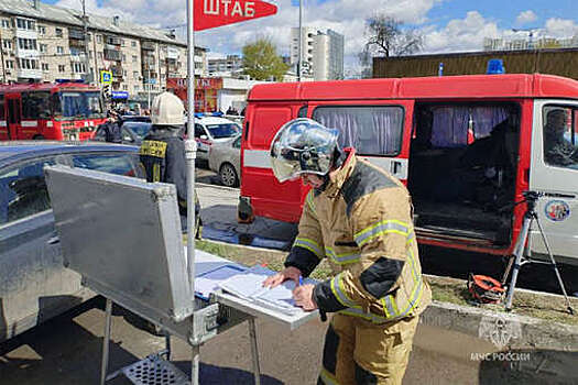 "АиФ": таксист из Киргизии спас мужчину из огня во время пожара в Екатеринбурге