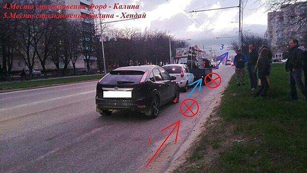 Неопытный водитель устроил тройную аварию в Ставрополе