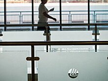 Шереметьево опровергло информацию об отказе пограничников обслуживать пассажиров с электронными билетами