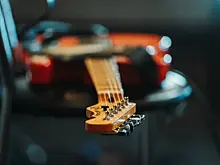 Во дворах Тольятти выступает подростковый ВИА "Подъезд"