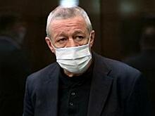 Отбывающий срок Михаил Ефремов задолжал налоговой службе