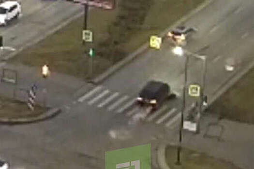 В Челябинске на видео попало, как ребенок отлетел от удара легковушки