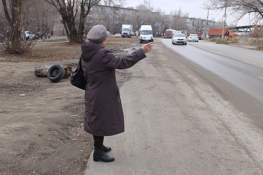 Жители Тракторозаводского района жалуются на трудности с транспортом