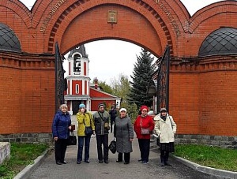 Братеевцы посетили Храм Святителя Николая в Сабурове и узнали его историю