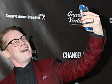 Маколей Калкин потроллил поклонников, назвав свой возраст